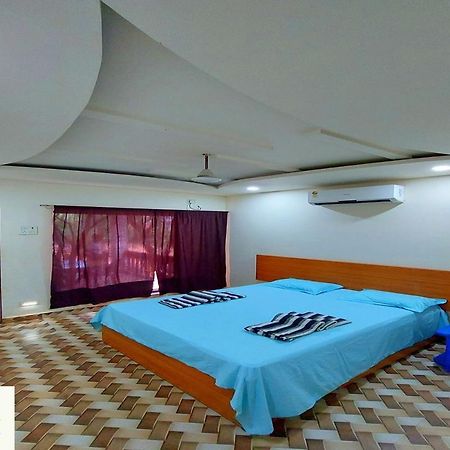 Coconut Garden Beach House Малван Экстерьер фото