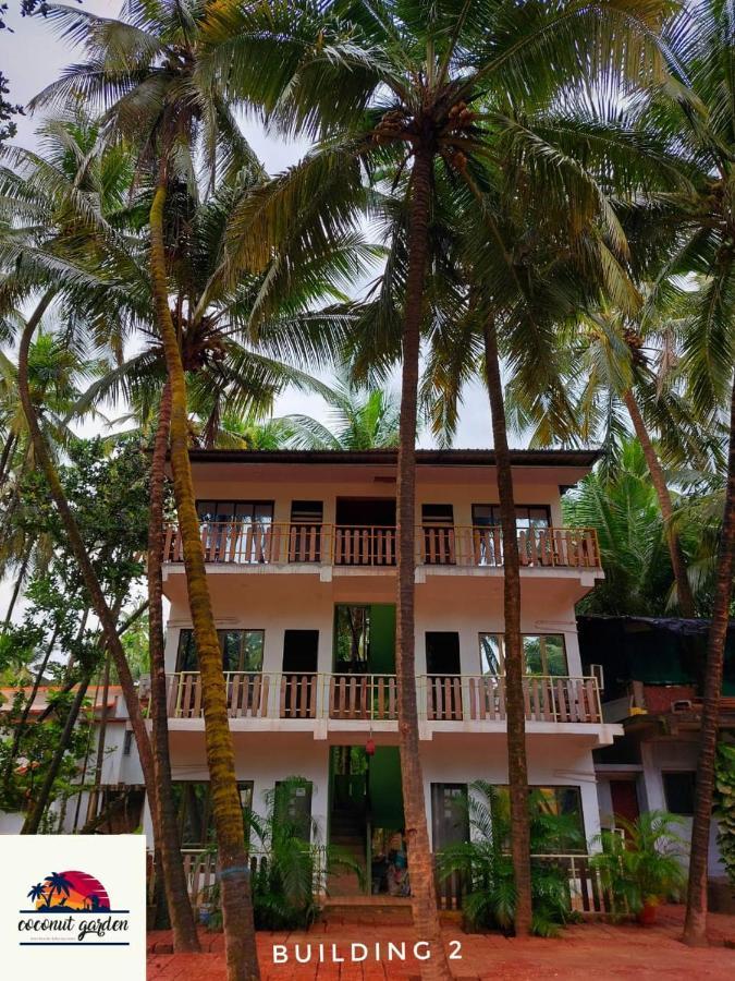 Coconut Garden Beach House Малван Экстерьер фото